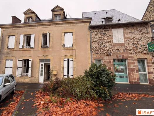 Immeuble à vendre 77 000 € 212 m² Juillac 19350