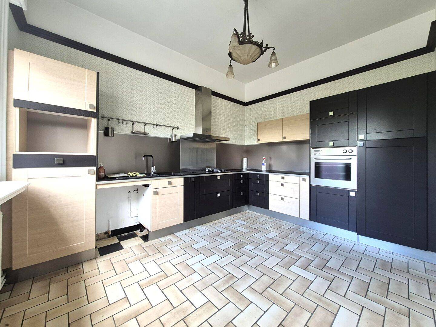 Maison 11 pièces 288 m² · à Abscon · 288 m² · 329 800 €