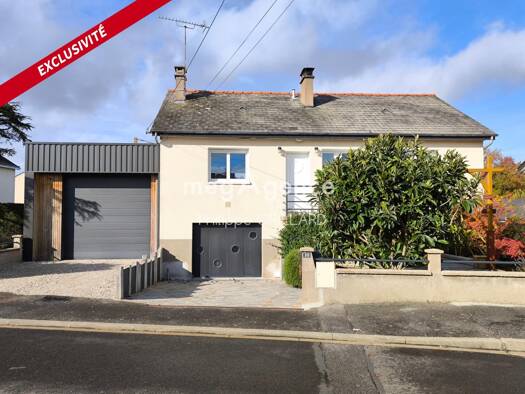 Maison à vendre 164 000 € 4 pièces 2 chambres 75 m² 645 m² de terrain Pouancé 49420