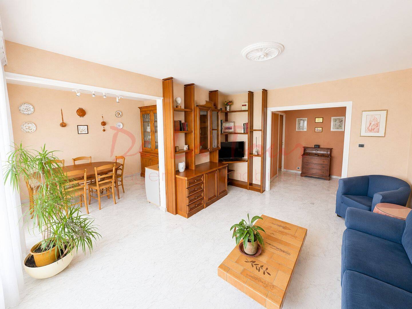 Appartement 5 pièces 93 m² · à Marseille 12ème Arrondissement · 93 m² · 255 000 €