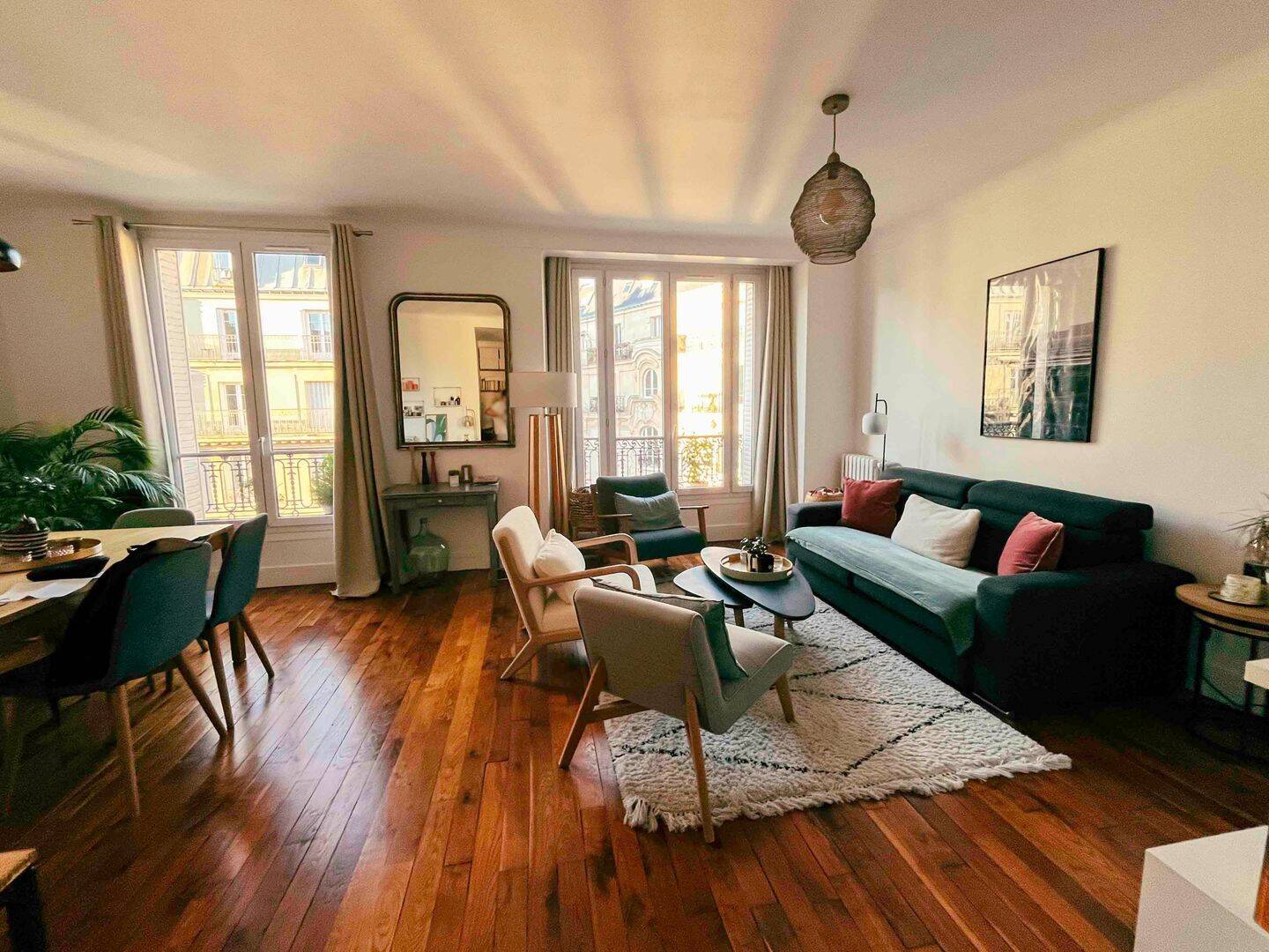 Appartement 4 pièces 100 m² · à Paris 14ème Arrondissement · 100 m² · 3 700 €