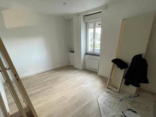 Maison à louer 750 € 4 pièces 3 chambres 105 m² Centre Moderne Moulins 03000