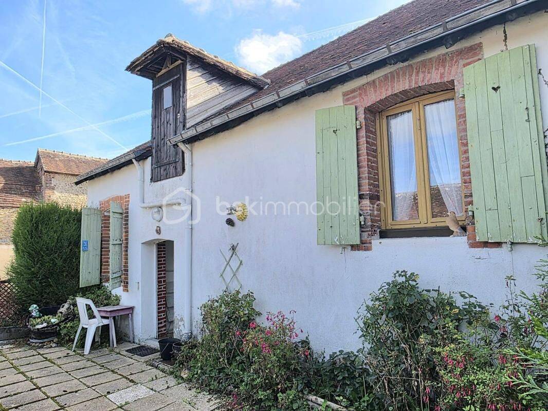 Maison 3 pièces 79 m² · à Boursay · 79 m² · 35 000 €