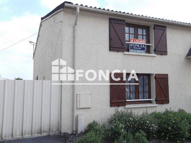 Appartement 1 pièce 48 m² · à Novy-Chevrières · 47,7 m² · 413 €
