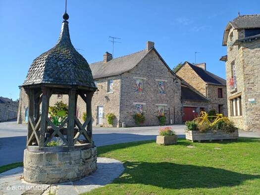 Immeuble à vendre 241 500 € 144,2 m² Champeaux 35500