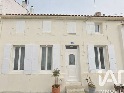 Maison de ville à vendre 314 000 € 5 pièces 3 chambres 125 m² 380 m² de terrain Marennes 17320