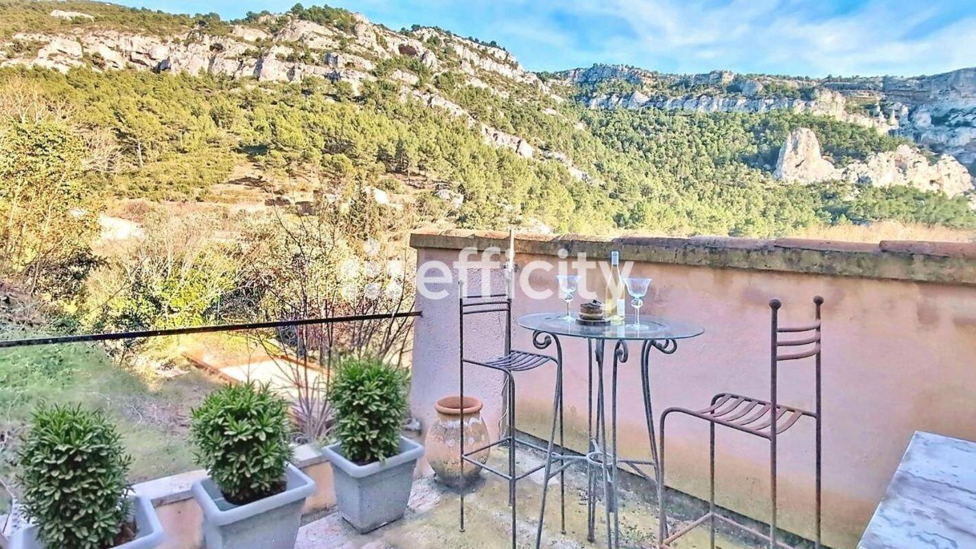Maison 3 pièces 63 m² · à Fontaine-de-Vaucluse · 63 m² · 275 000 €
