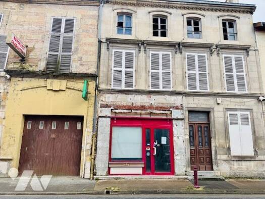 Immeuble à vendre 121 900 € 195 m² Sainte-Menehould 51800