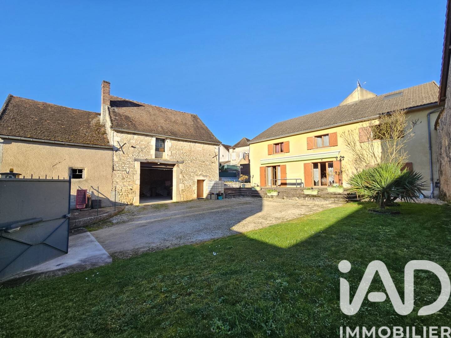 Maison 6 pièces 193 m² · à Maligny · 192,5 m² · 239 000 €