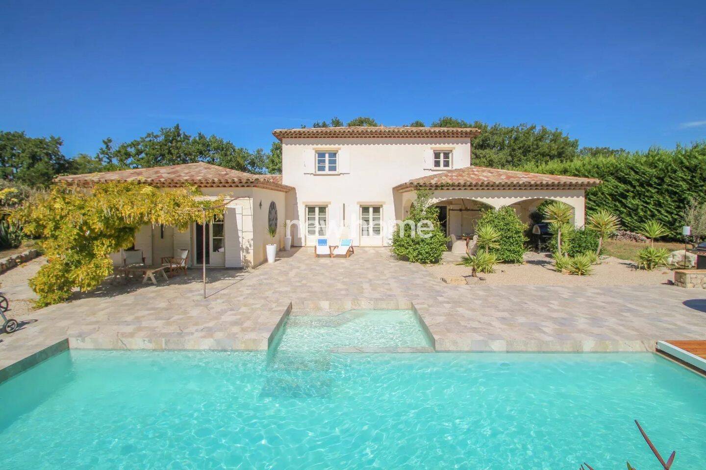 Maison 6 pièces 222 m² · à Callian · 222 m² · 998 000 €