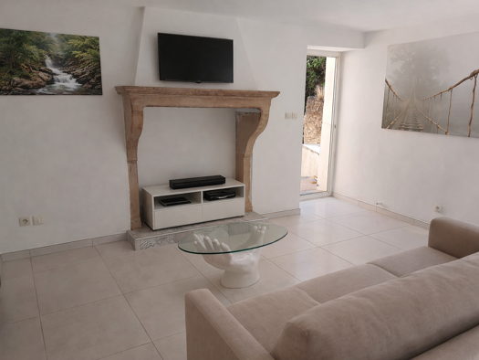 Maison à louer 600 € 2 pièces 1 chambre 48 m² dès le 01/06/2026 Grillon 84600