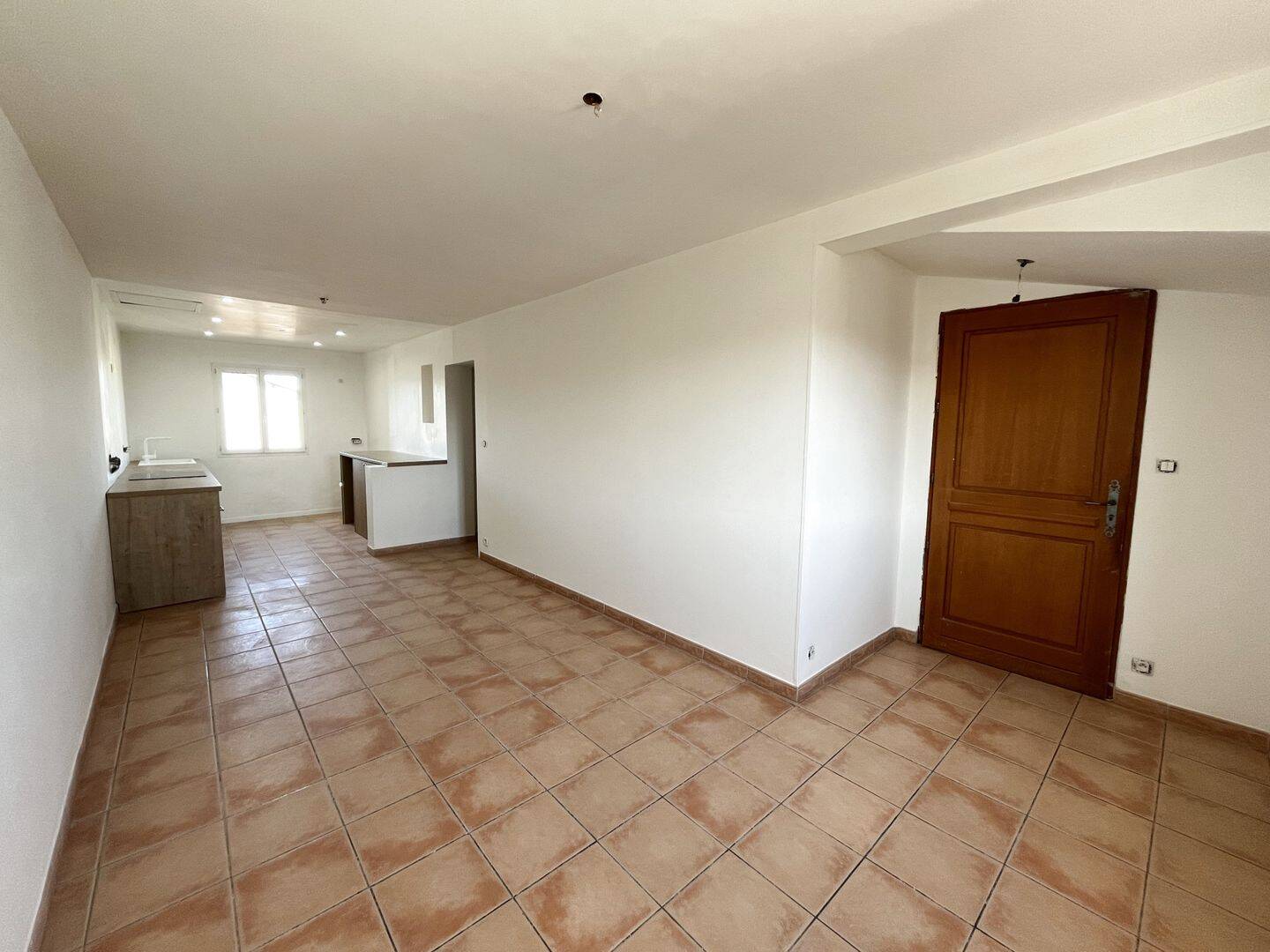 Appartement 4 pièces 73 m² · à Saint-Maximin-la-Sainte-Baume · 73 m² · 262 500 €