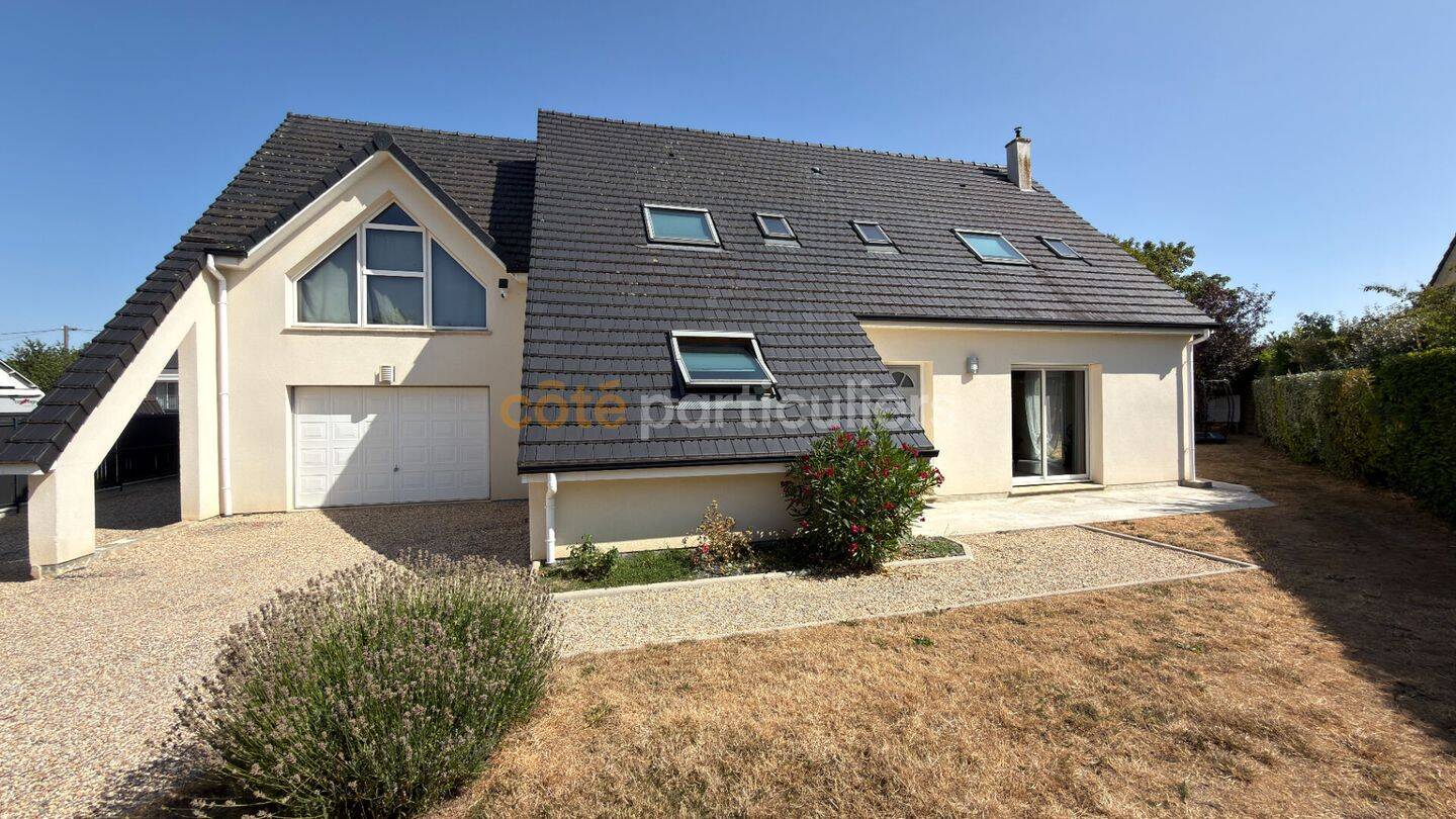 Maison 6 pièces 200 m² · à Saint-Sébastien-de-Morsent · 200 m² · 359 000 €