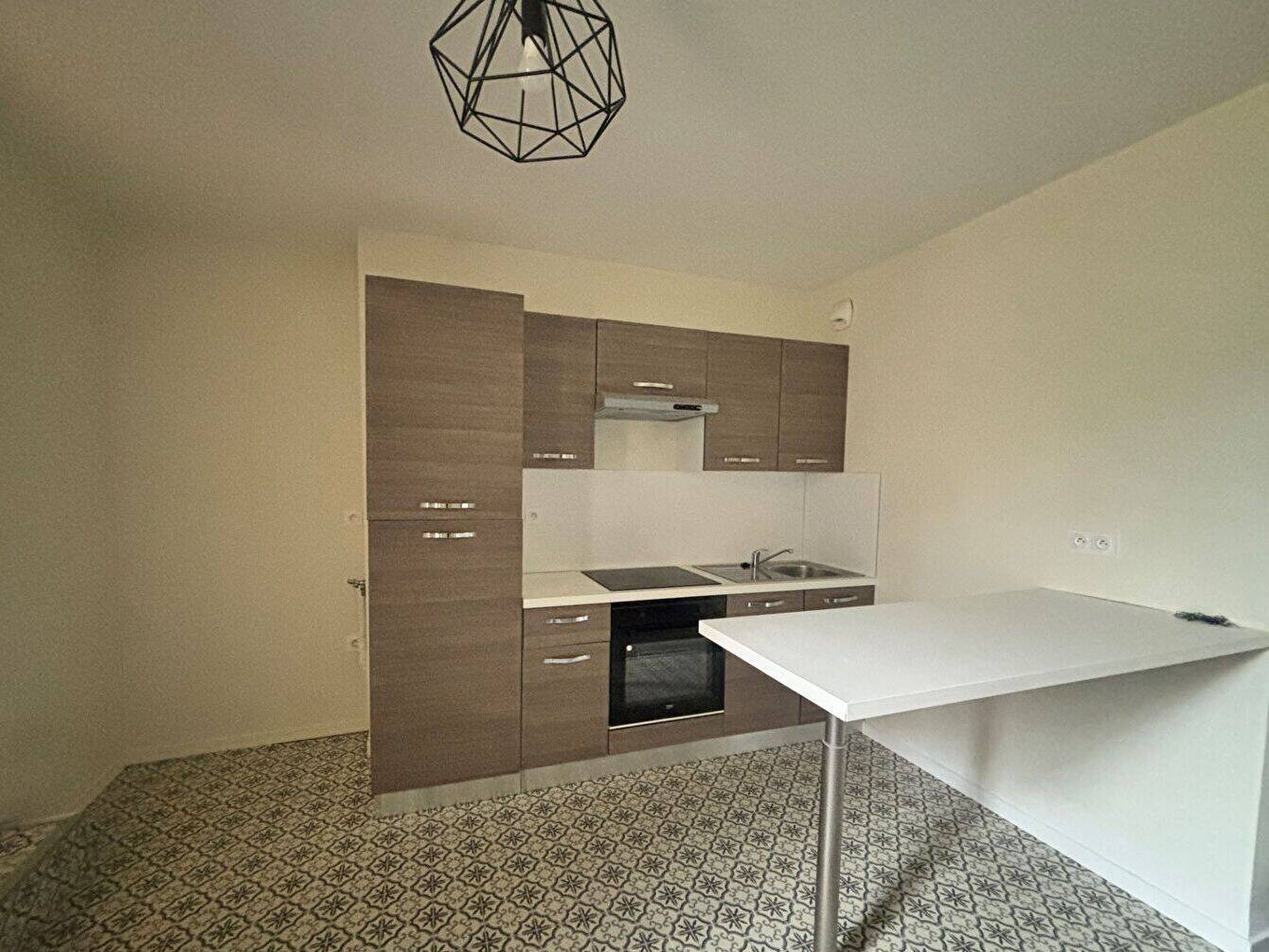 Appartement 3 pièces 40 m² · à Limoges · 40 m² · 590 €