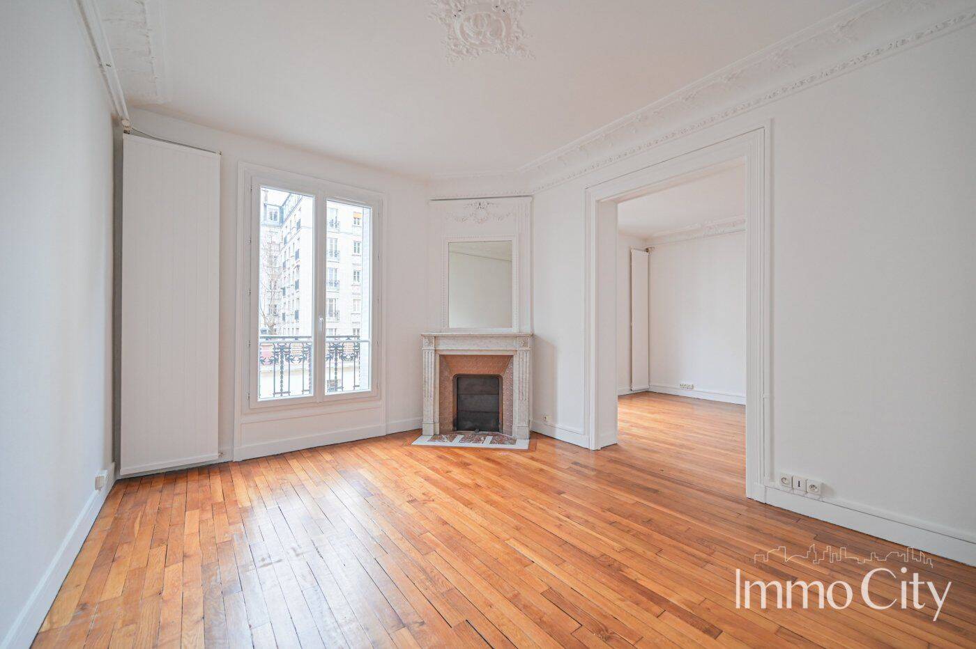 Appartement 4 pièces 75 m² · à Paris 14ème Arrondissement · 75 m² · 2 443 €
