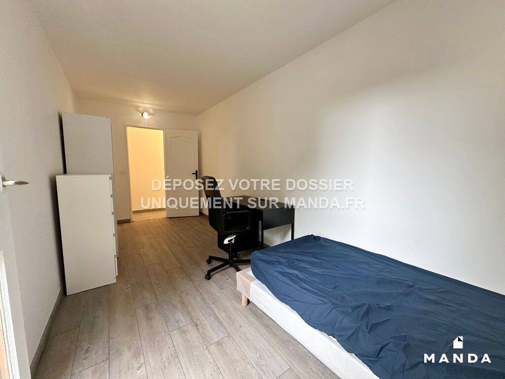 Appartement 5 pièces · à Mantes-la-Jolie · 420 €/mois