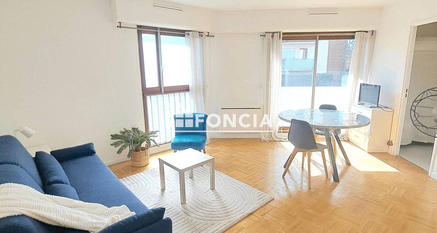 Appartement 1 pièce 36 m² · à Verneuil-sur-Seine · 35,8 m² · 750 €