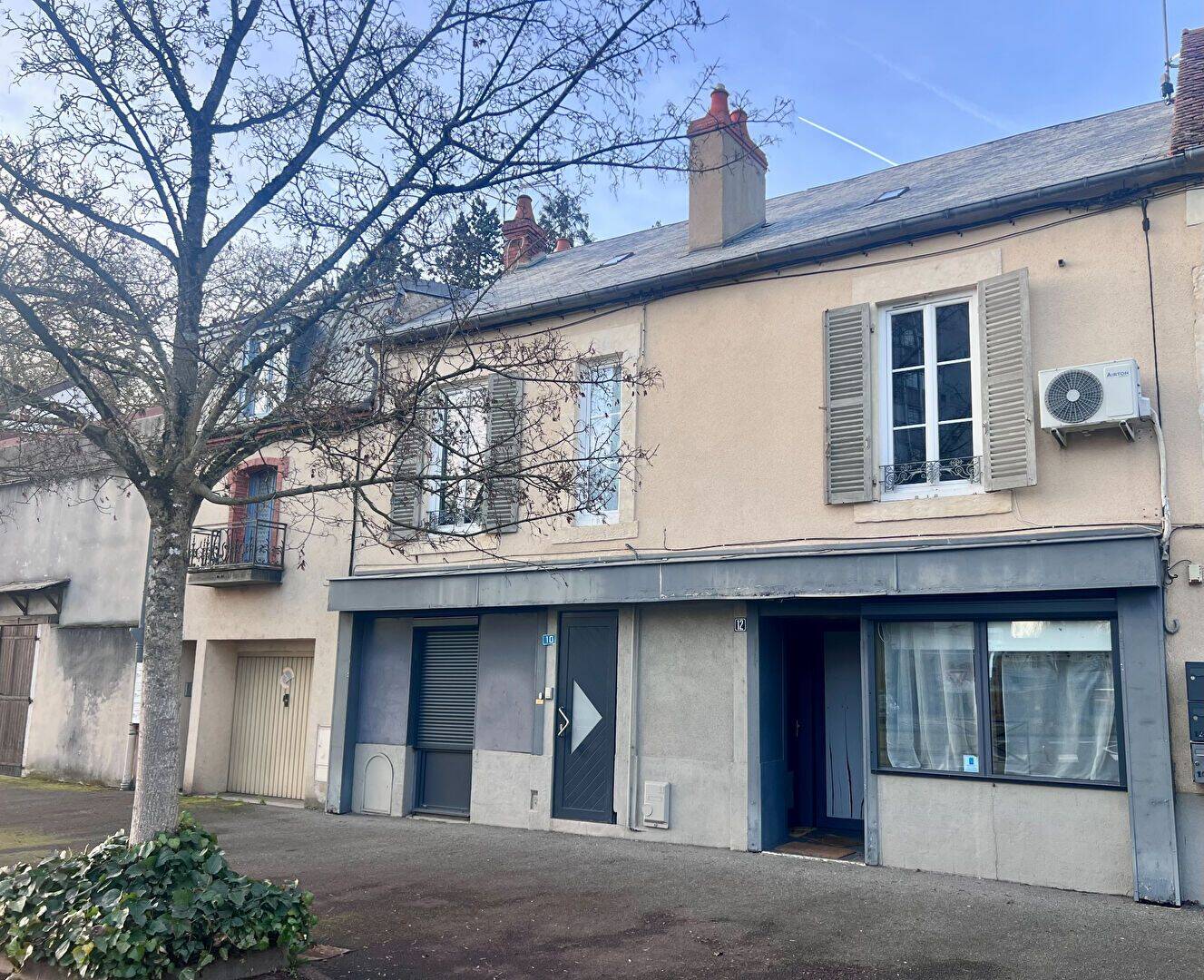 Appartement 5 pièces 114 m² · à Nevers · 113,9 m² · 115 000 €