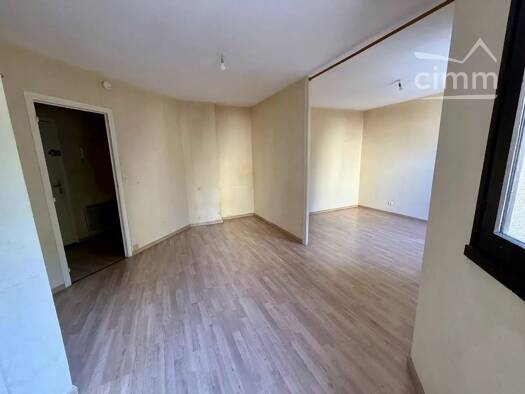 Appartement à vendre 74 000 € 2 pièces 1 chambre 36,8 m² 1er étage Centre Échirolles 38130