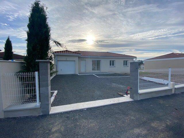Maison 4 pièces 90 m² · à Balbigny · 90 m² · 995 €