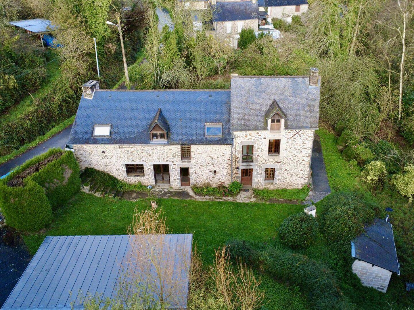 Maison 7 pièces 178 m² · à Langrolay-sur-Rance · 178 m² · 317 000 €
