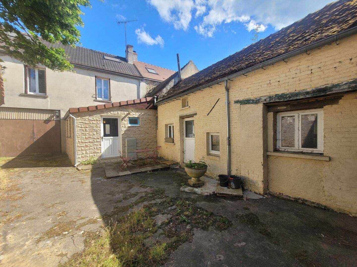 Maison 5 pièces 120 m² · à Ablis · 120 m² · 185 000 €