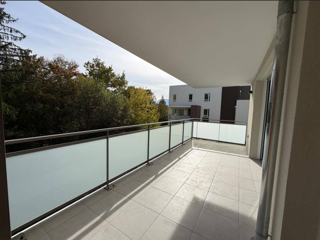 Appartement 2 pièces 53 m² · à Meylan · 53 m² · 895 €/mois