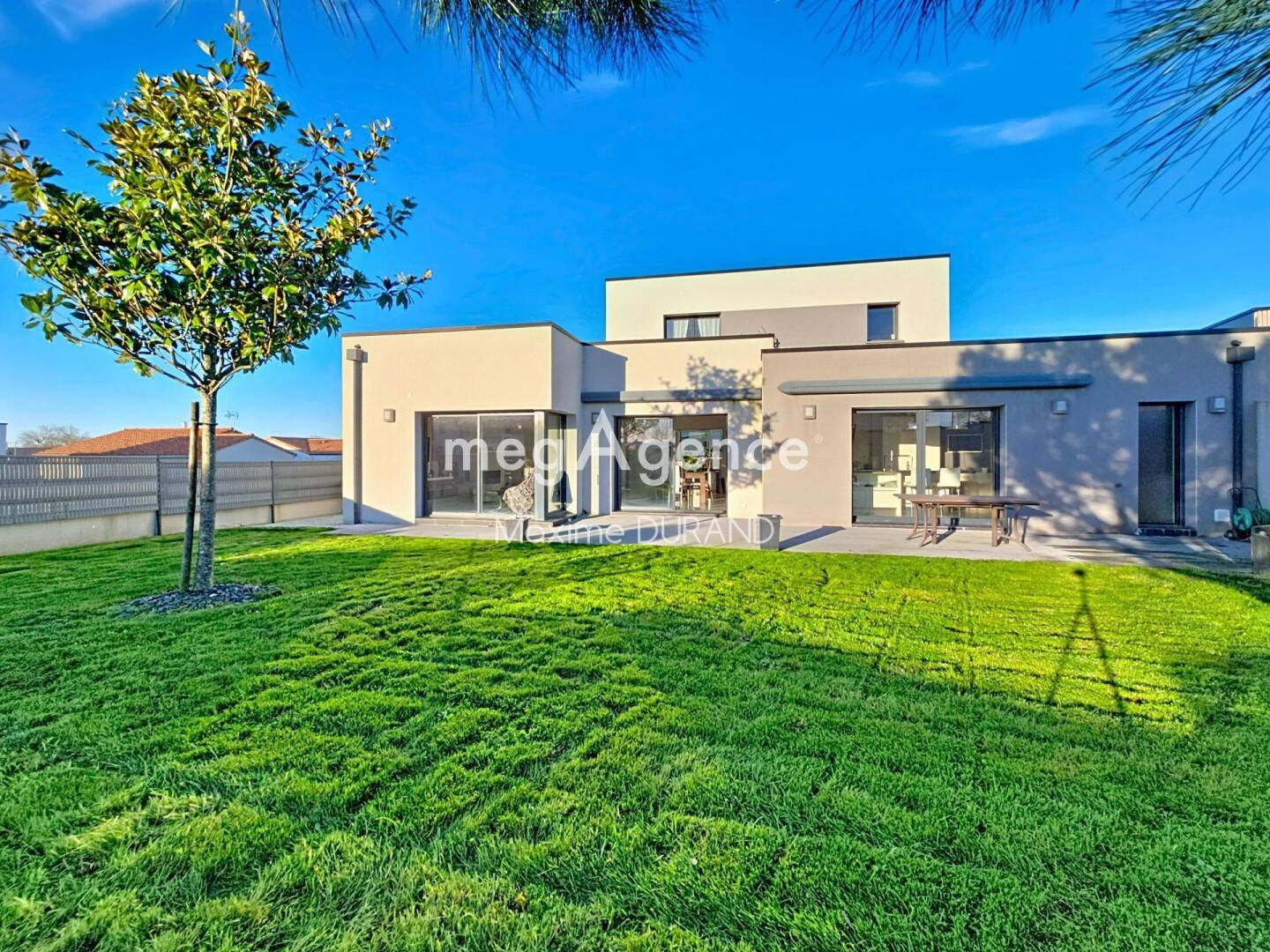 Maison 6 pièces 166 m² · à La Séguinière · 166 m² · 469 990 €