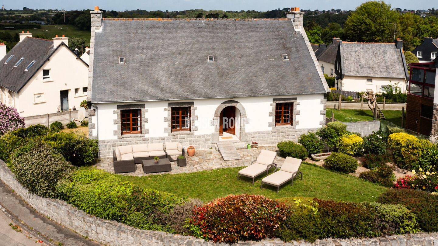 Maison 7 pièces 167 m² · à Tréguier · 167 m² · 250 000 €