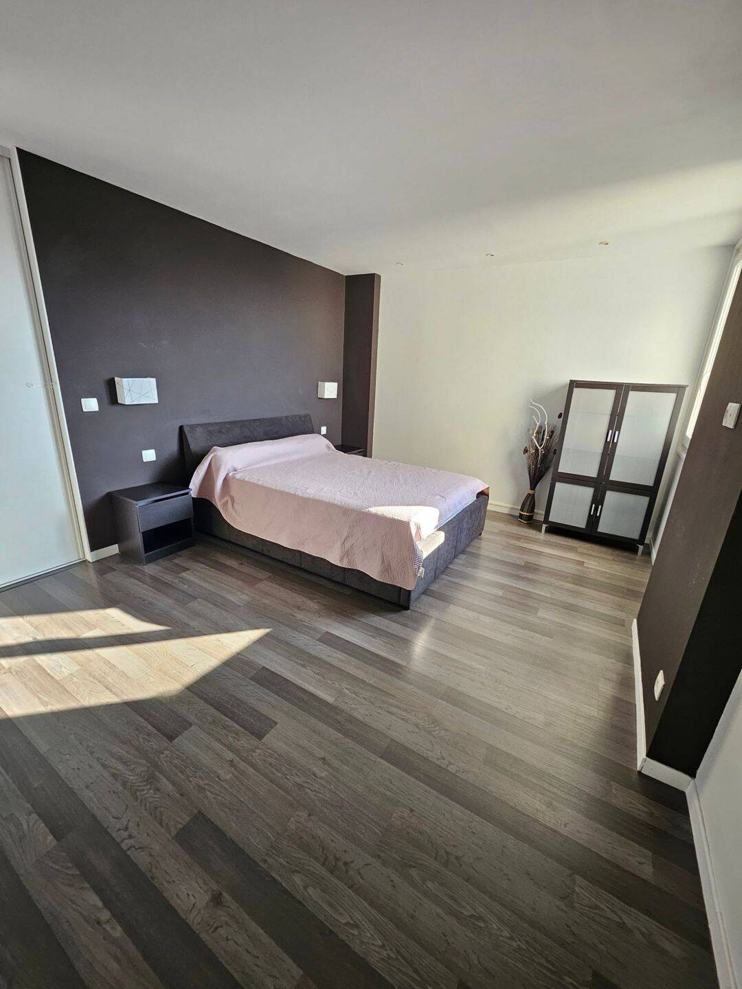 Appartement 3 pièces 64 m² · à Grenoble · 64 m² · 120 000 €
