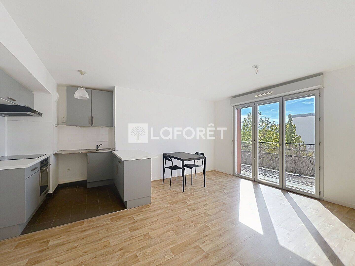 Appartement 2 pièces 47 m² · à Vert-Saint-Denis · 47 m² · 890 €/mois
