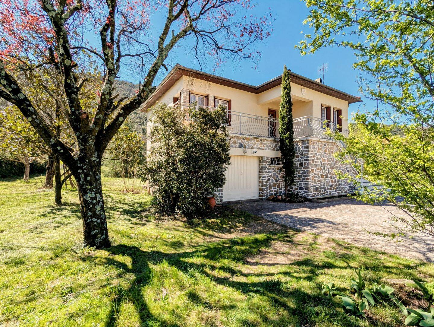Maison 5 pièces 120 m² · à La Tour-sur-Orb · 120 m² · 249 000 €