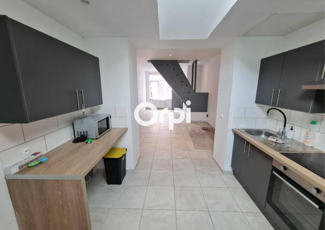 Maison 5 pièces 85 m² · à Tourcoing · 84,6 m² · 810 €