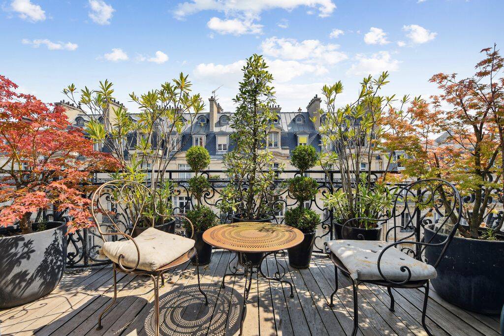 Appartement 5 pièces 121 m² · à Paris 17ème Arrondissement · 121 m² · 1 850 000 €