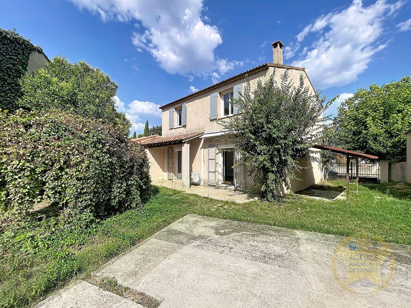 Maison 6 pièces 120 m² · à Rochefort-du-Gard · 120 m² · 1 250 €/mois