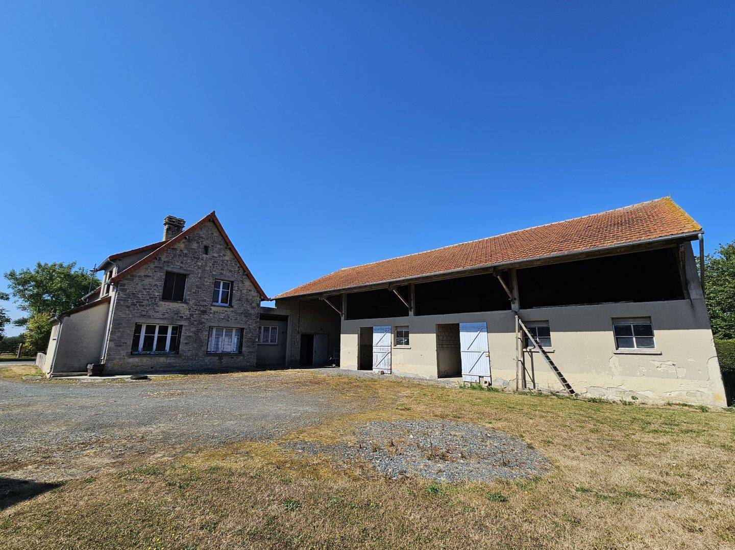 Maison 5 pièces 124 m² · à Asnières-en-Bessin · 124 m² · 186 000 €