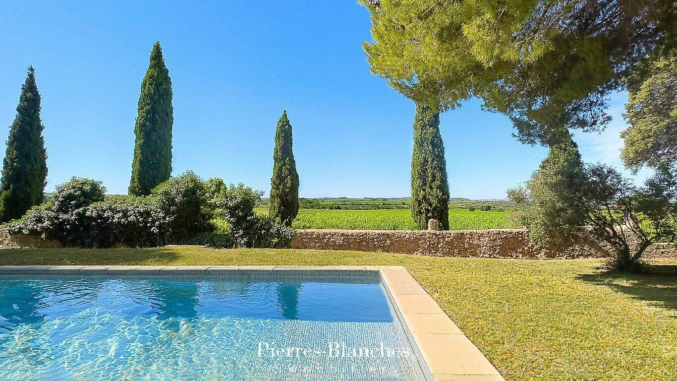 Maison 12 pièces 560 m² · à Pézenas · 560 m² · 4 935 000 €