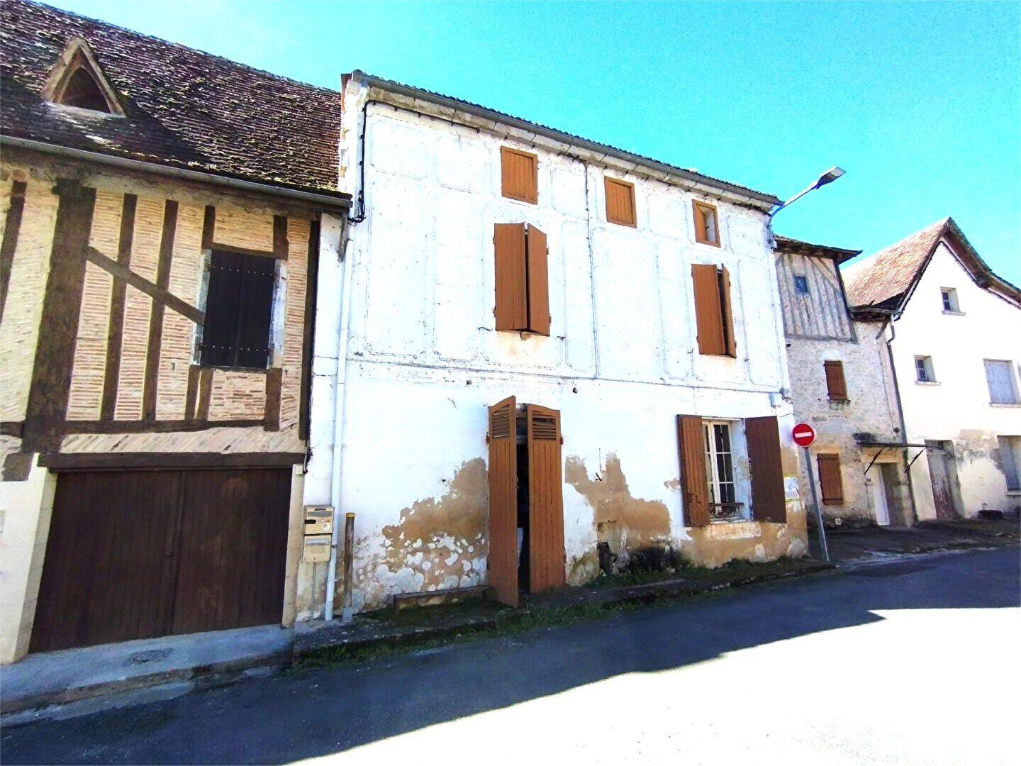 Maison 8 pièces 235 m² · à Le Fleix · 235 m² · 49 500 €