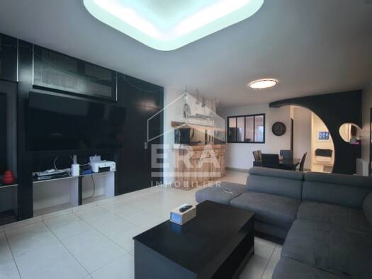 Appartement à vendre 169 000 € 5 pièces 3 chambres 107 m² 1er étage Aufferville 77570