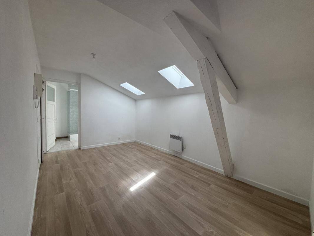 Appartement 1 pièce 25 m² · à Valence · 25 m² · 400 €