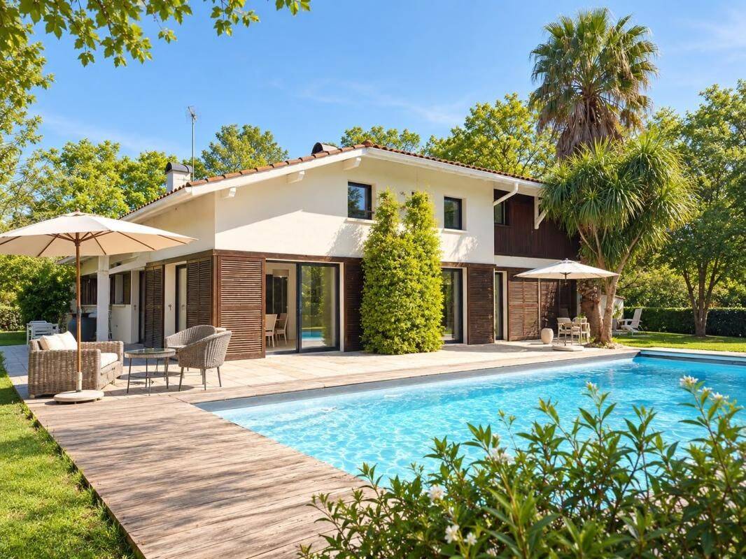 Maison 5 pièces 232 m² · à Saint-Martin-de-Seignanx · 232 m² · 1 050 000 €