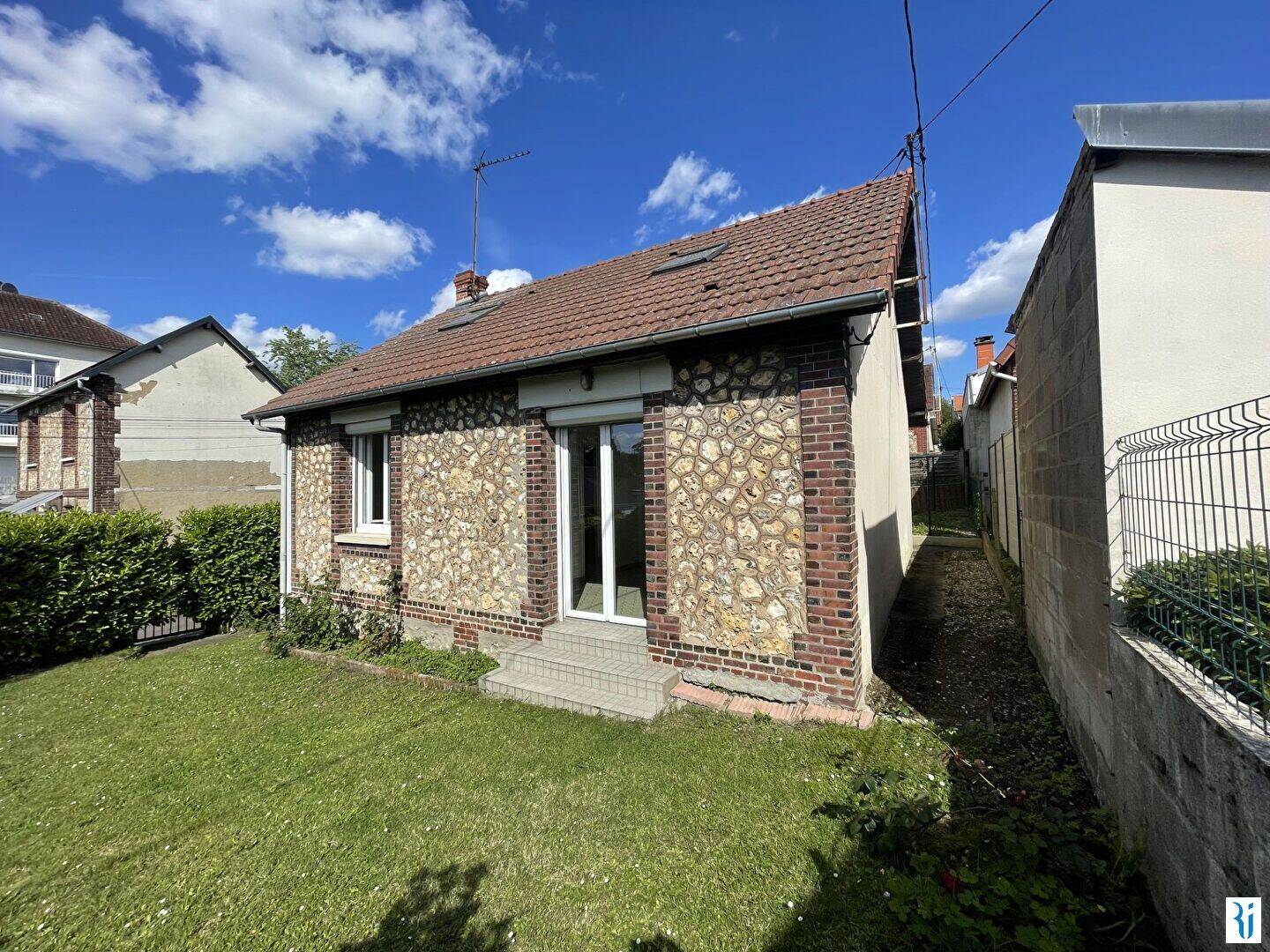 Maison 3 pièces 57 m² · à Petit-Couronne · 57 m² · 127 500 €