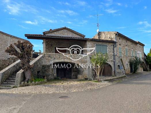 Maison à vendre 196 000 € 11 pièces 7 chambres 220 m² Vogüé 07200