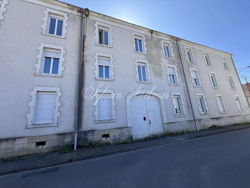 Maison 80 pièces 1800 m² · à Vierzon · 1 800 m² · 800 000 €