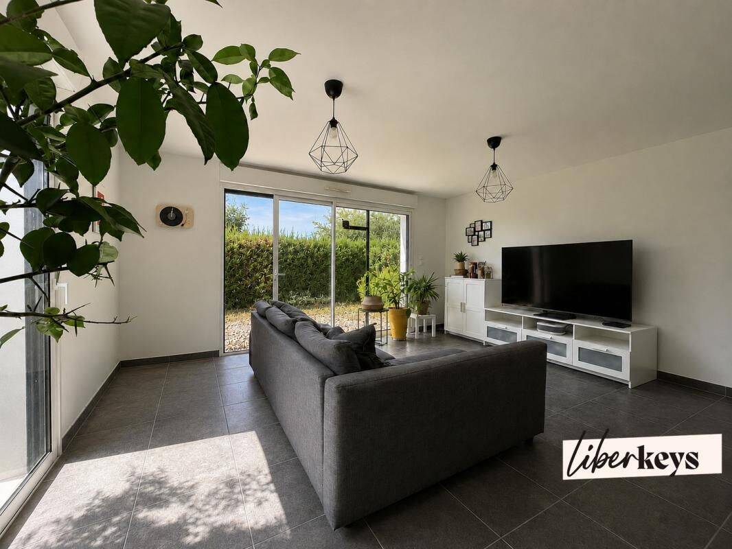 Maison 5 pièces 106 m² · à Saint-Jean-le-Blanc · 105,6 m² · 299 900 €