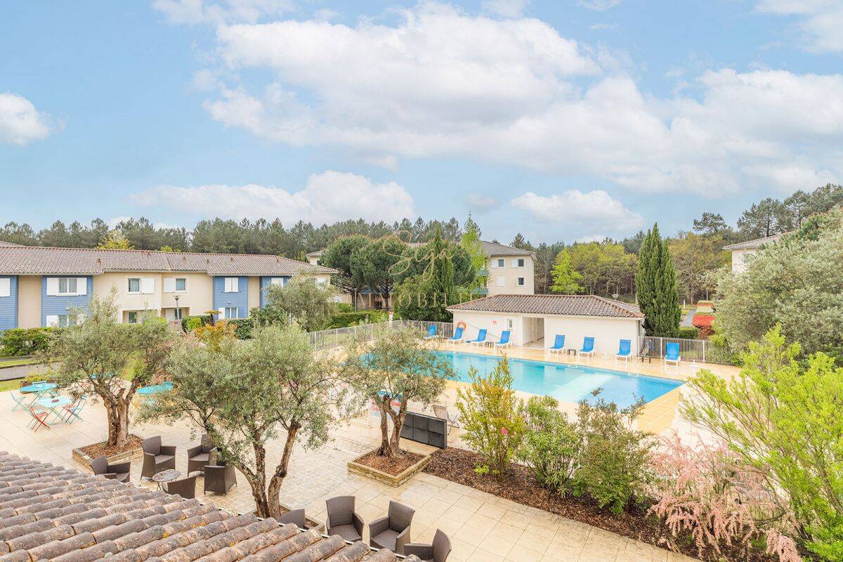Appartement 3 pièces 61 m² · à Saint-Jean-d'Illac · 60,7 m² · 83 000 €