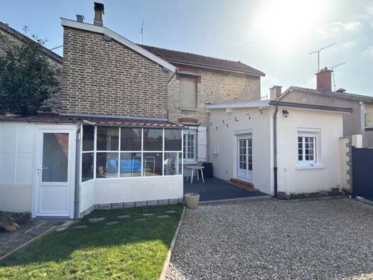 Maison à vendre 183 000 € 5 pièces 2 chambres 95 m² 232 m² de terrain Champs-Complexe Agricole Châlons-en-Champagne 51000