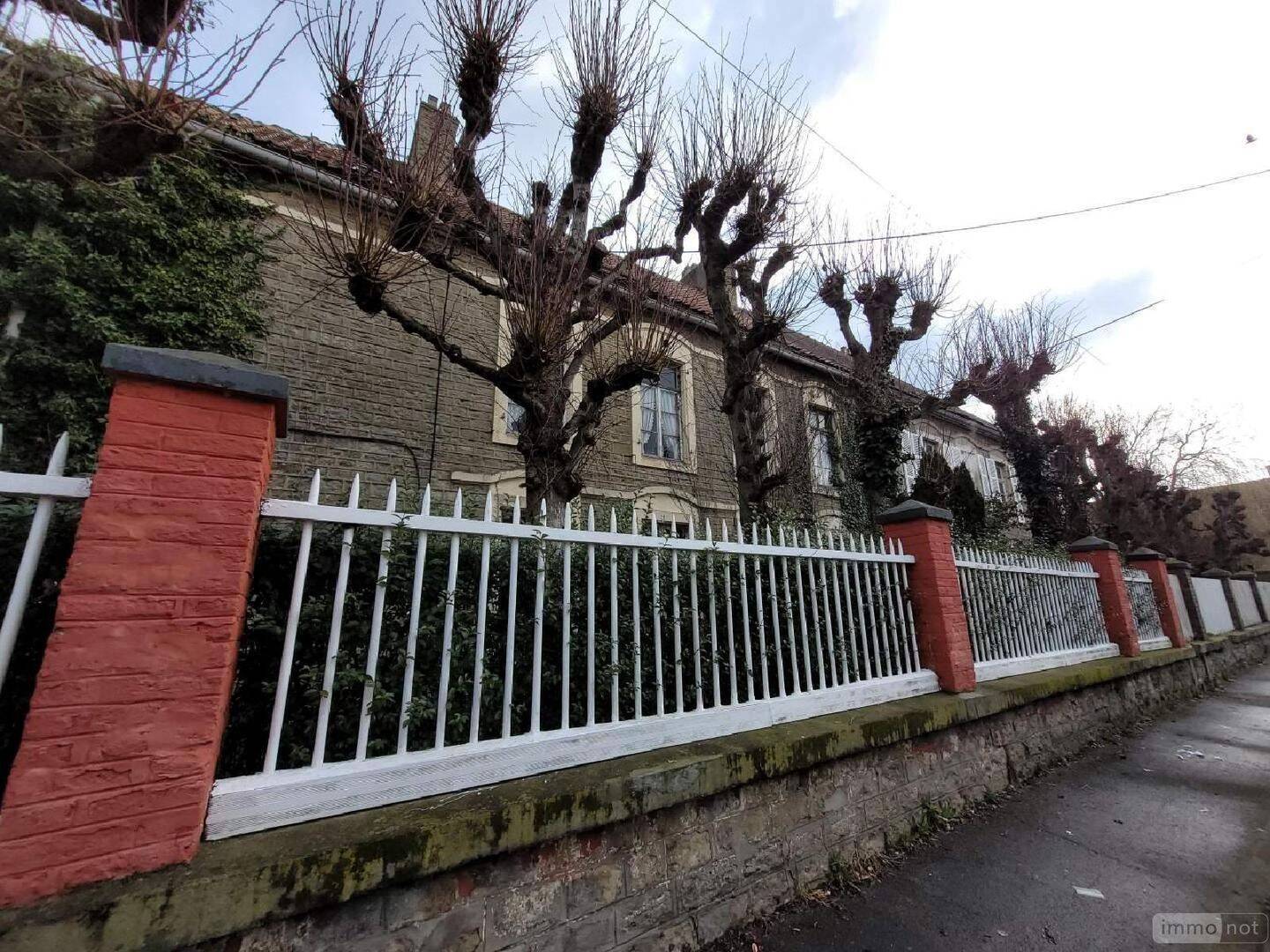 Maison 12 pièces 275 m² · à Saint-Étienne-au-Mont · 275 m² · 262 500 €