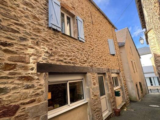 Maison à vendre 149 000 € 4 pièces 3 chambres 98 m² Rieupeyroux 12240