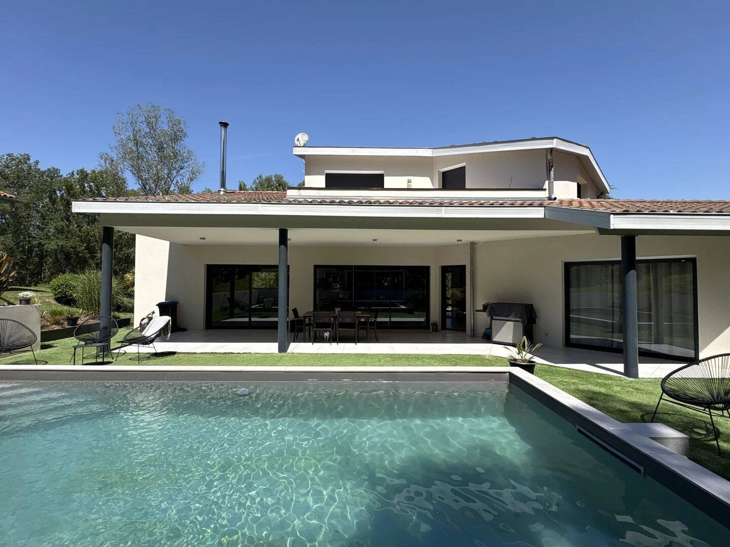 Maison 173 m² · à La Salvetat-Saint-Gilles · 173 m² · 730 000 €